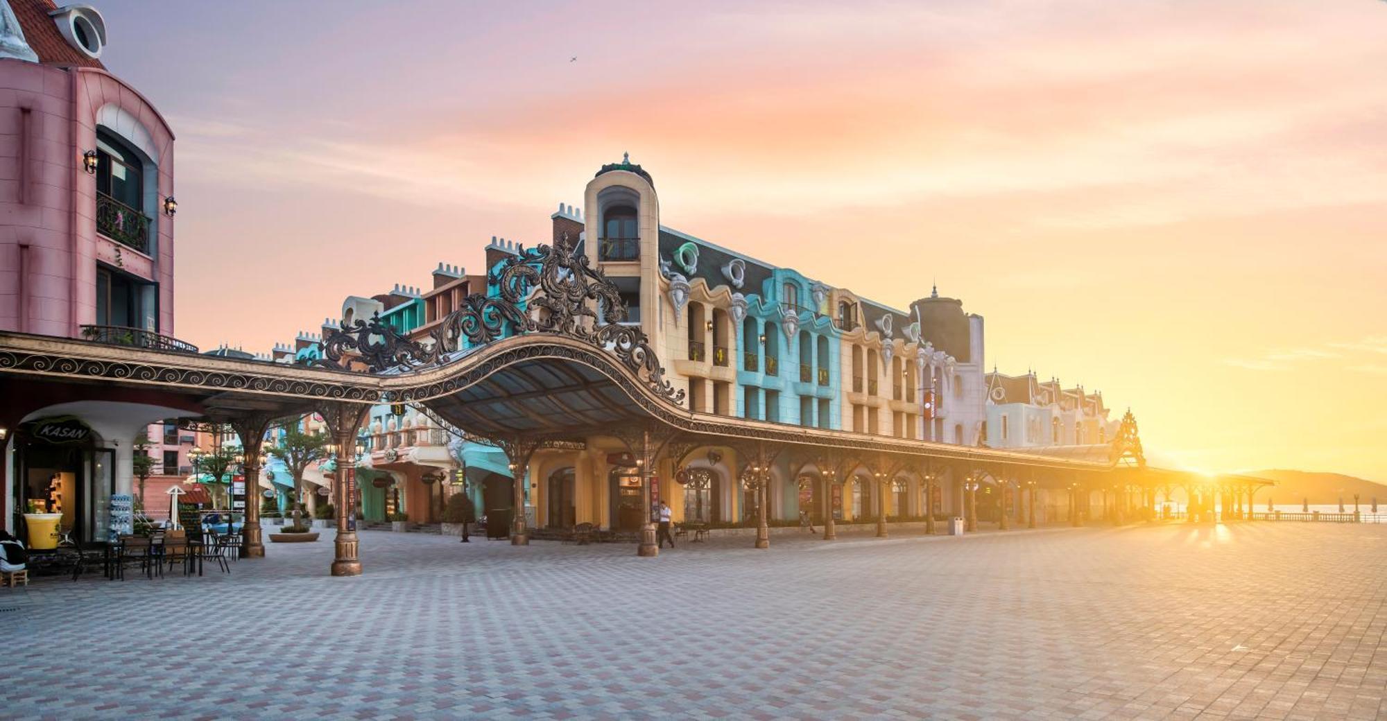 Vinpearl Luxury Nha Trang Hotel Exterior photo