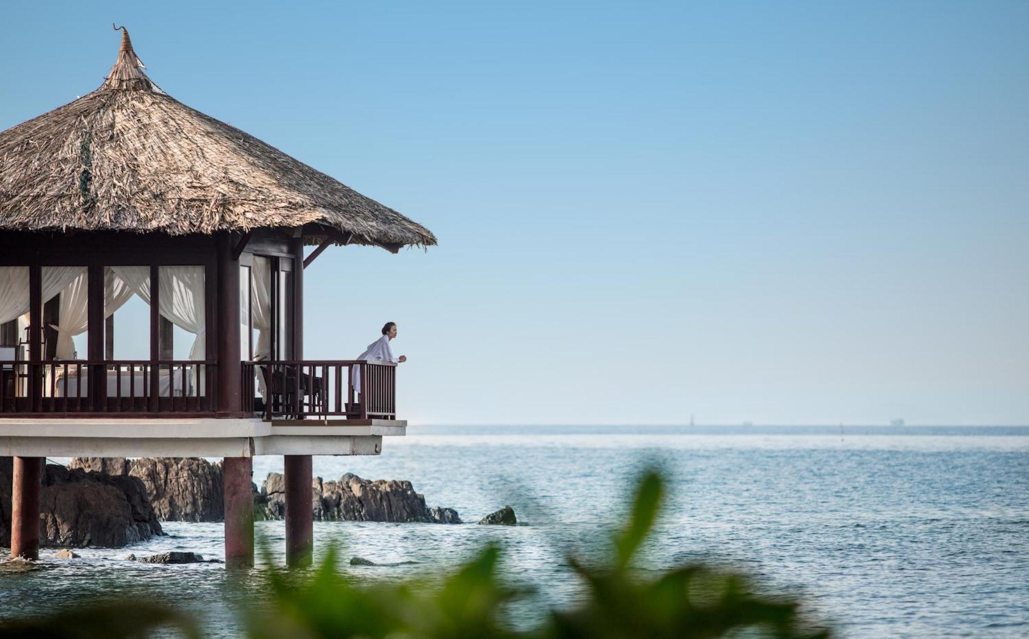 Vinpearl Luxury Nha Trang Hotel Exterior photo