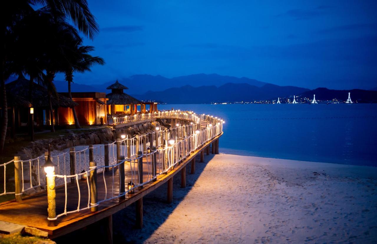 Vinpearl Luxury Nha Trang Hotel Exterior photo