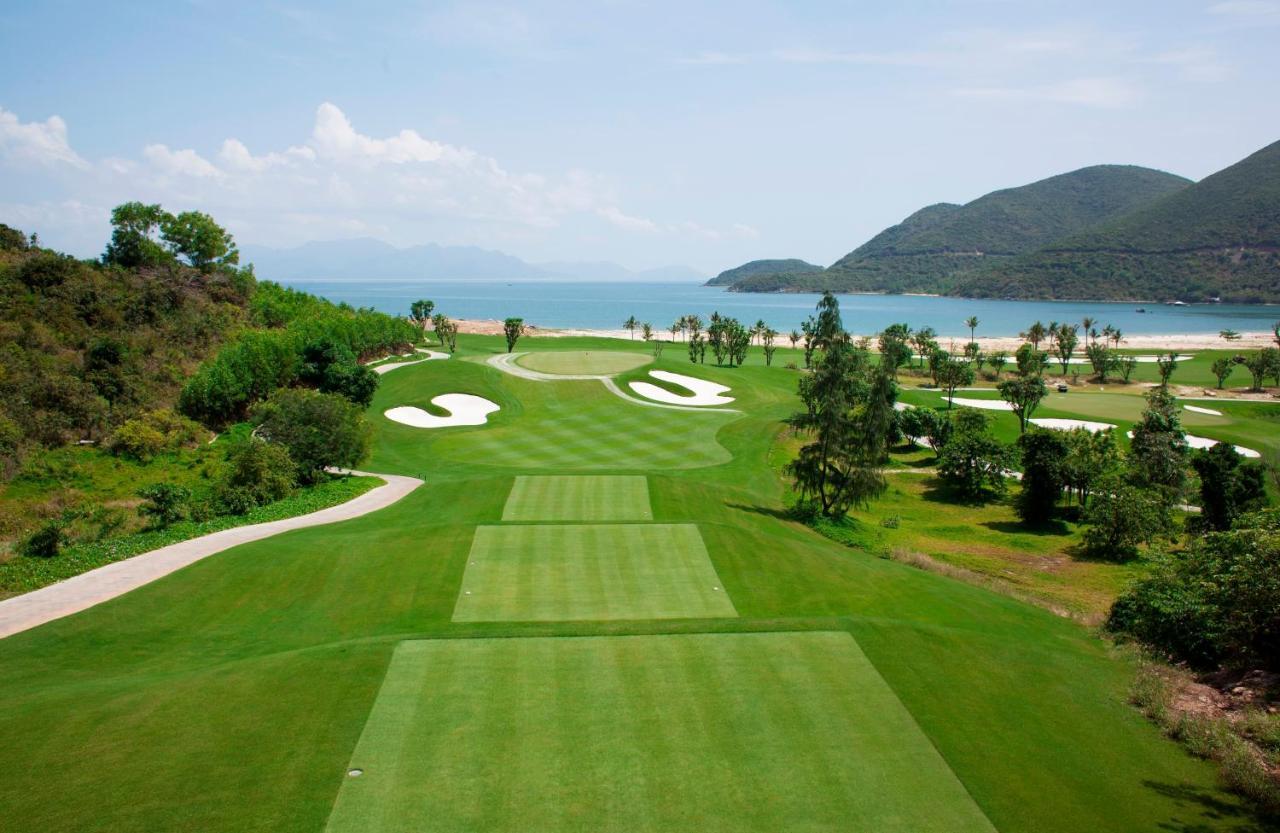 Vinpearl Luxury Nha Trang Hotel Exterior photo